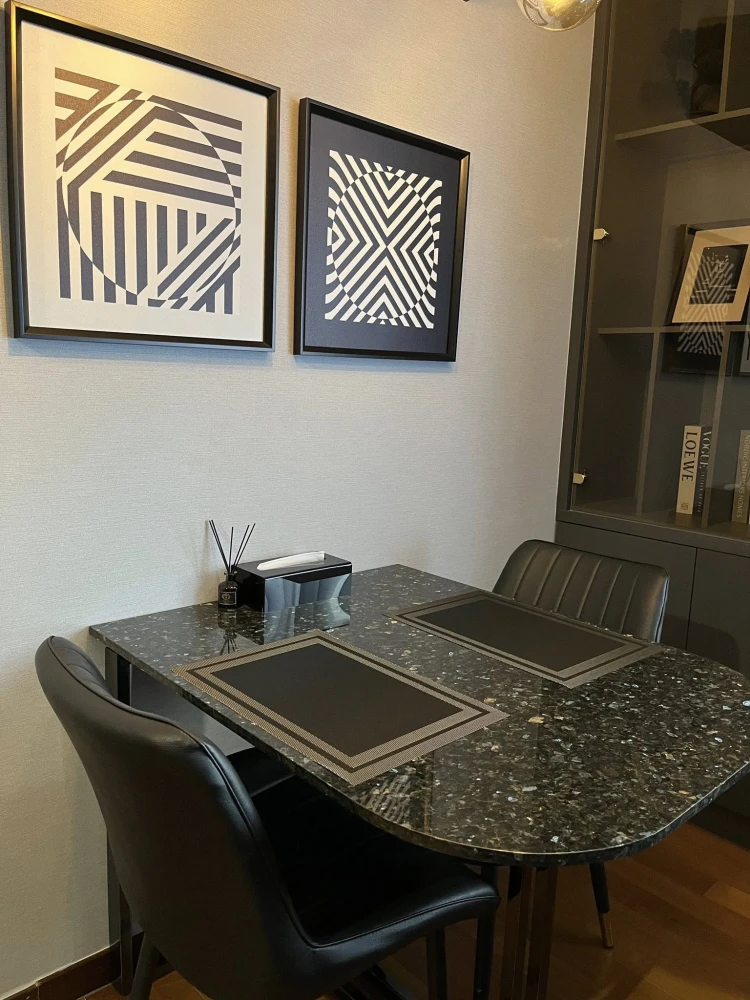 Condo for rent: Ashton Morph 38, spacious and comfortable room, comes with a good built-in kitchen. Good like this, hurry and reserve now!