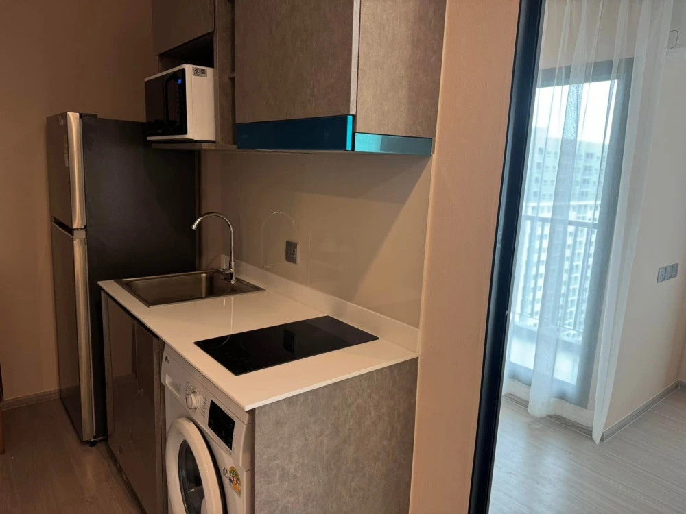 Condo for rent, Aspire Erawan Prime, ready to move in, separate room, reasonable price, come reserve now, don't delay.