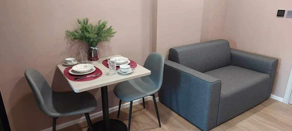 For rent: Condo Atmoz Flow Minburi, separate bedrooms, common area view, very beautiful swimming pool, book now.