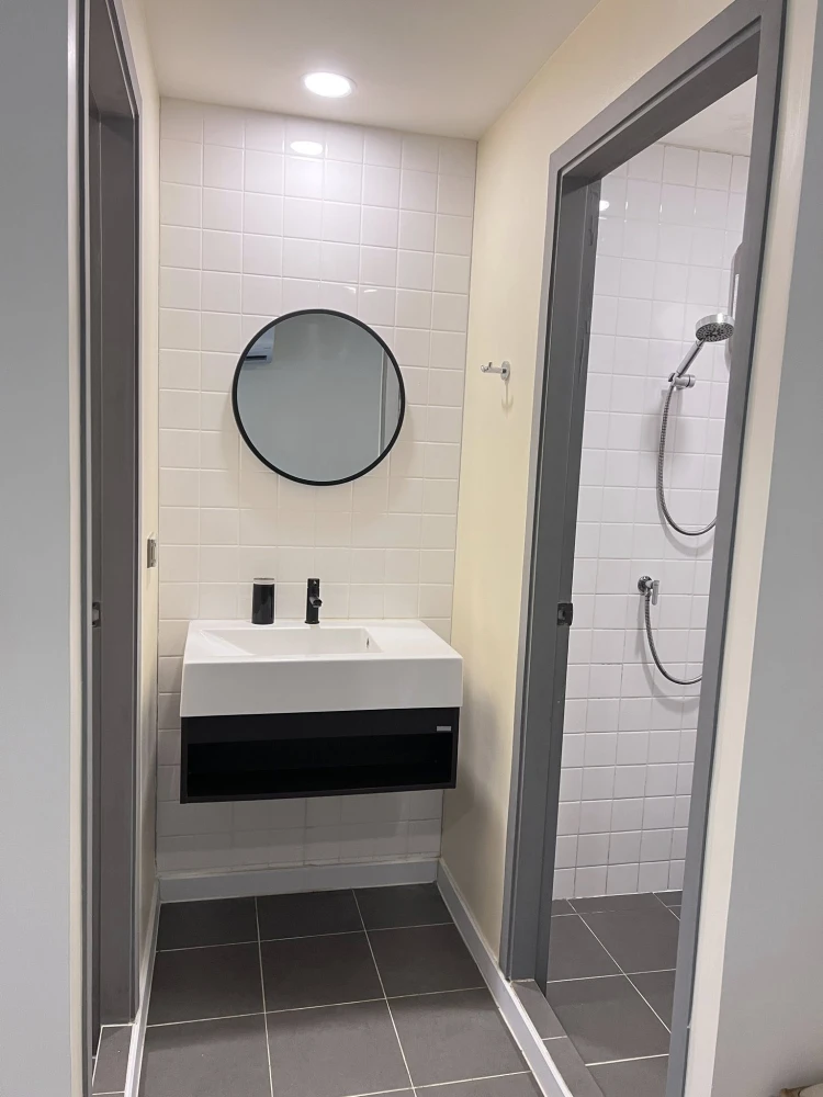 For rent: Condo Attitude bu, ready to move in, complete with amenities. Book now before you miss out!!