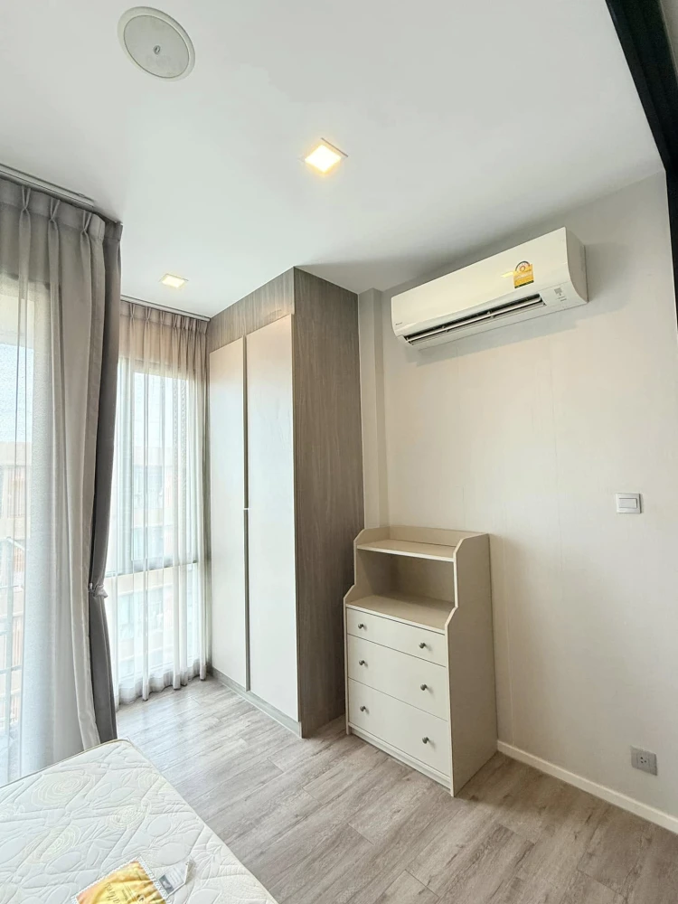 Condo for rent: Brown Condo Ratchada 32, nice room, nice wallpaper, reasonable price, book now.