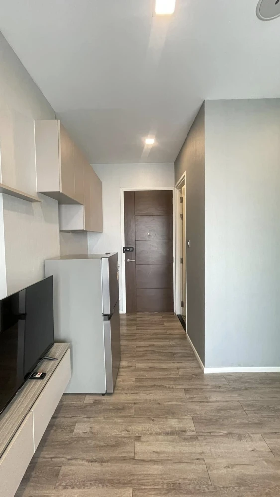 Condo for rent: Brown Condo Ratchada 32, nice room, nice wallpaper, reasonable price, book now.
