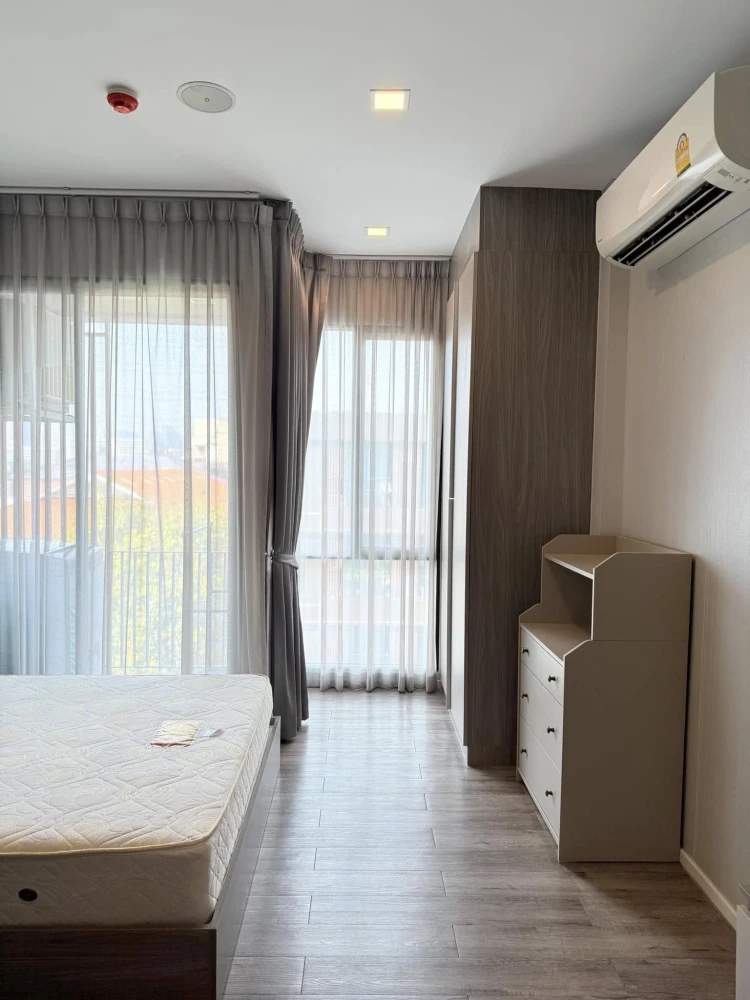 Condo for rent: Brown Condo Ratchada 32, nice room, nice wallpaper, reasonable price, book now.