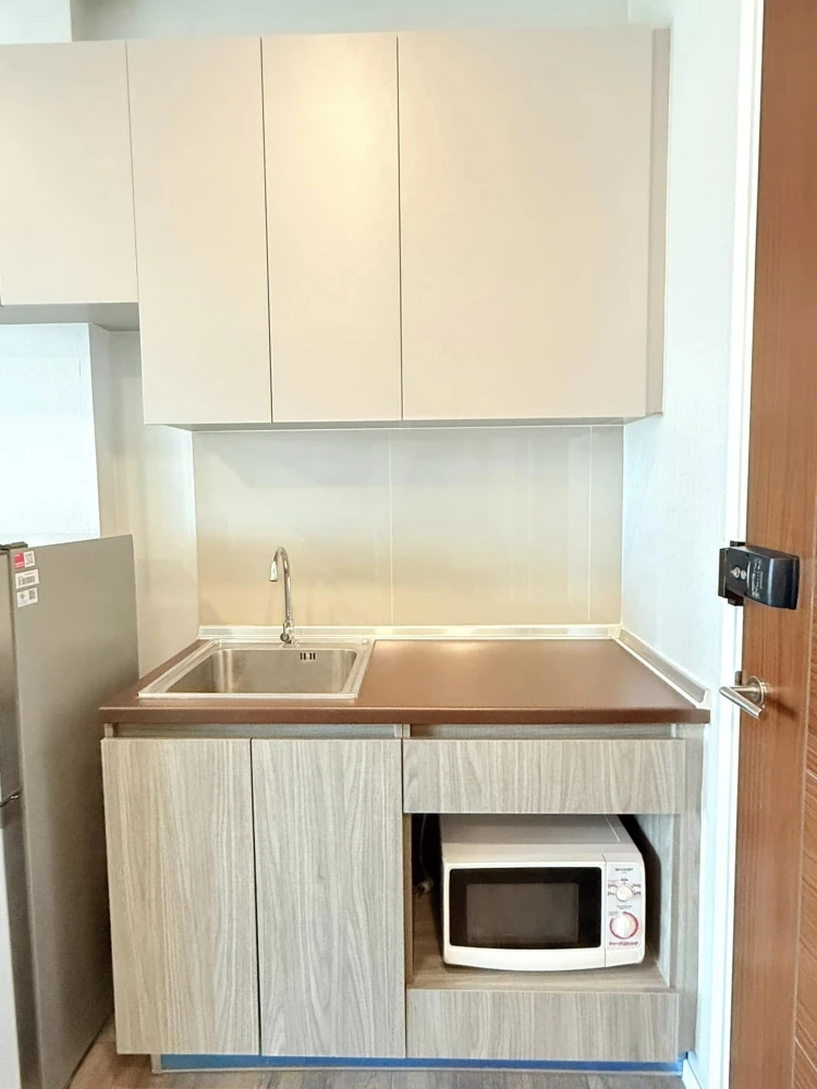 Condo for rent: Brown Condo Ratchada 32, nice room, nice wallpaper, reasonable price, book now.