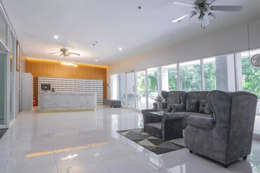Condo for rent, BTS Residence, spacious room, comes with usable space. If you don't reserve, you'll regret it.