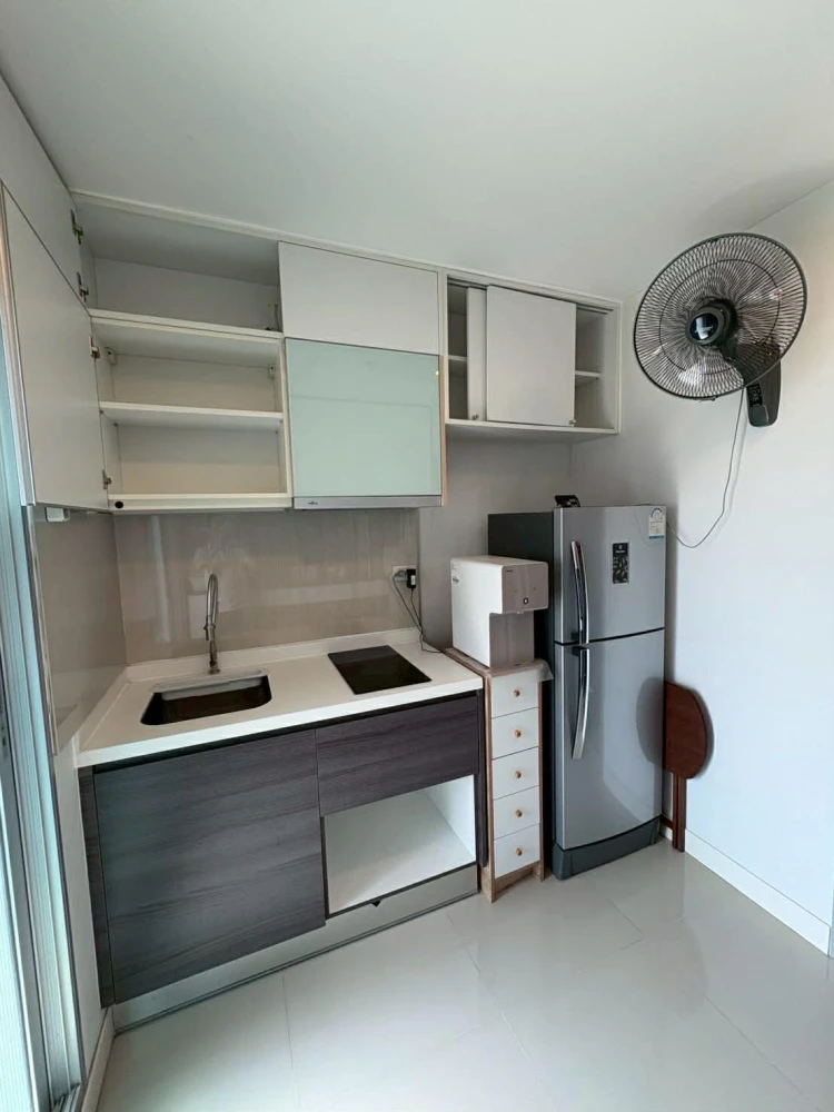 Condo for rent: Centric Sathorn Saint Louis. Fully furnished and equipped with appliances. Ready to move in. Book now, don't miss out!