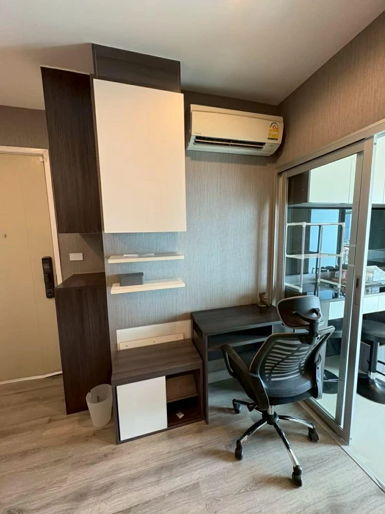 Condo for rent: Centric Sathorn Saint Louis. Fully furnished and equipped with appliances. Ready to move in. Book now, don't miss out!