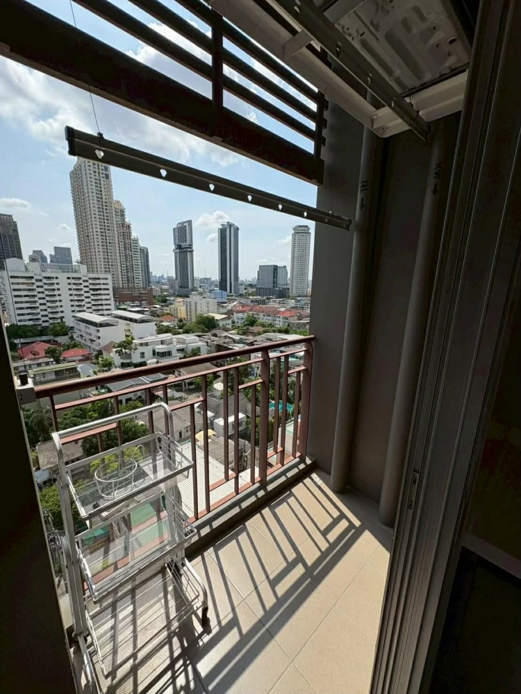 Condo for rent: Centric Sathorn Saint Louis. Fully furnished and equipped with appliances. Ready to move in. Book now, don't miss out!
