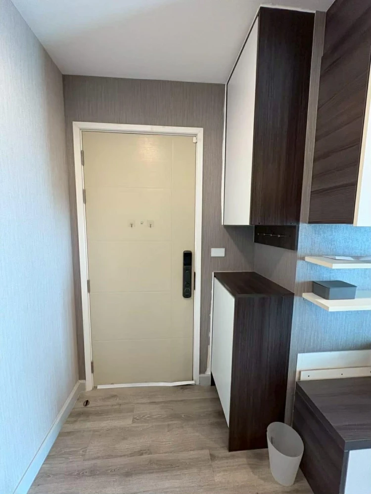 Condo for rent: Centric Sathorn Saint Louis. Fully furnished and equipped with appliances. Ready to move in. Book now, don't miss out!
