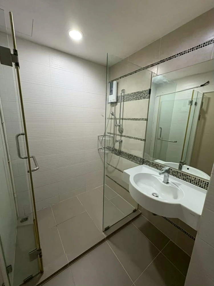 Condo for rent: Centric Sathorn Saint Louis. Fully furnished and equipped with appliances. Ready to move in. Book now, don't miss out!