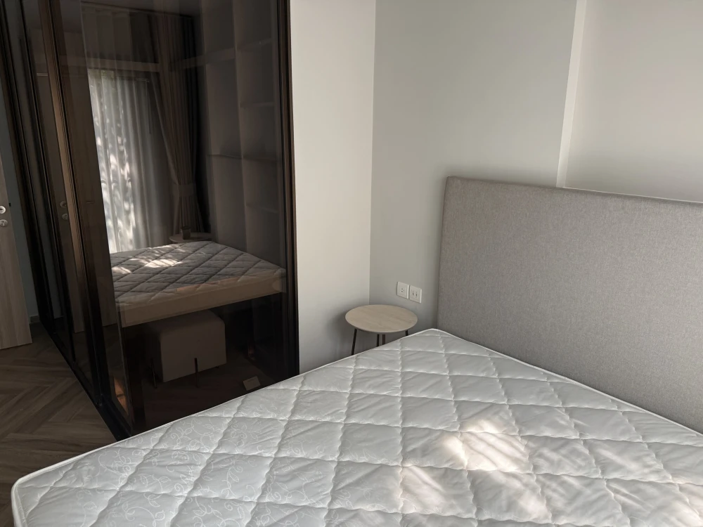 For rent: Chapter Thonglor 25 condo, fully furnished and equipped with appliances. Just bring your personal belongings and move in! You don't want to