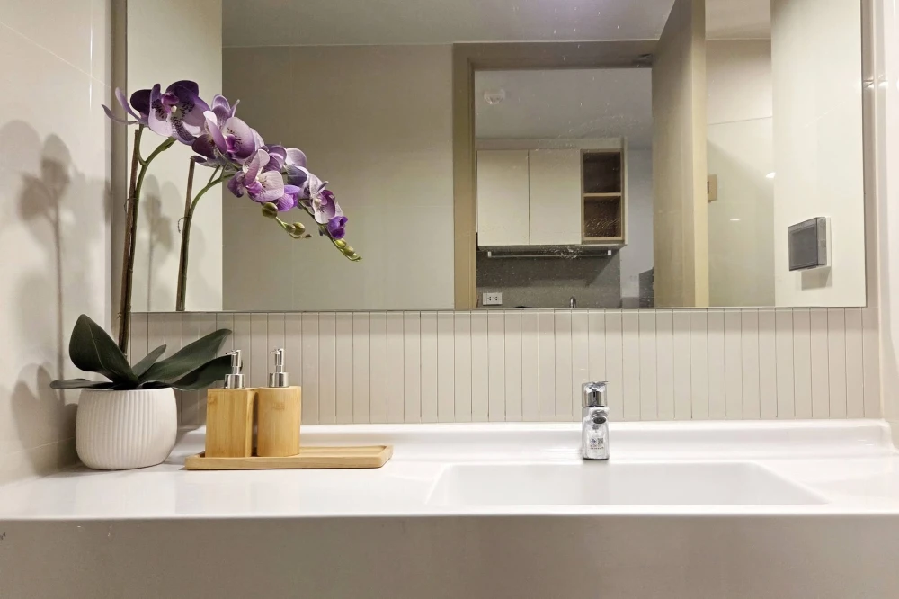 For rent: Culture Chula Condo, 1-bedroom duplex unit, corner lot, very private, 20th floor, high floor, unblocked view, no outside noise. Book now!