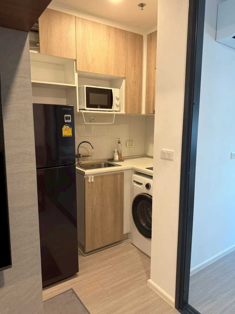 Condo for rent, Denim Jatujak. Nicely furnished with high-quality built-in features. Amazing price! Book today! Don't miss out!