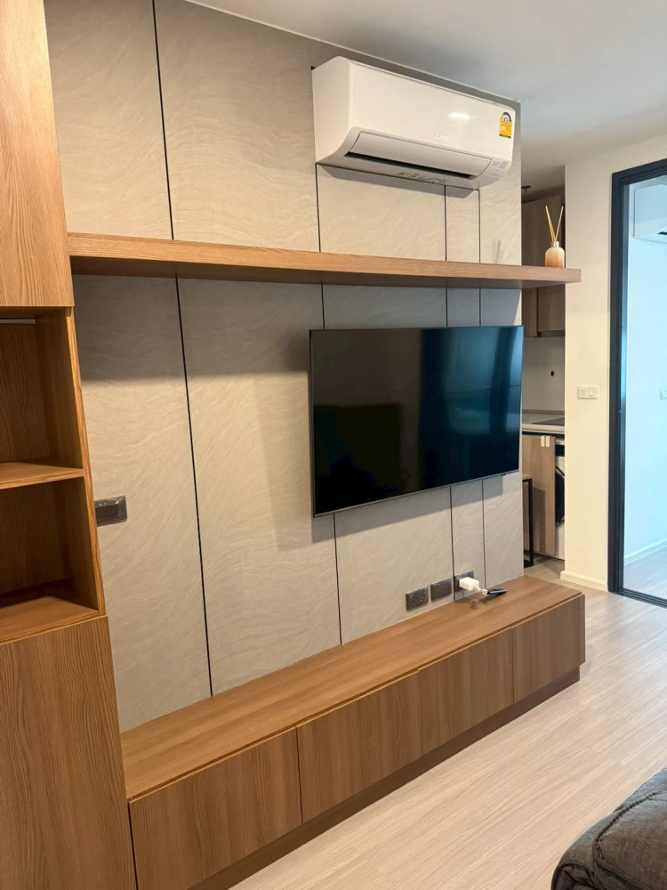 Condo for rent, Denim Jatujak. Nicely furnished with high-quality built-in features. Amazing price! Book today! Don't miss out!