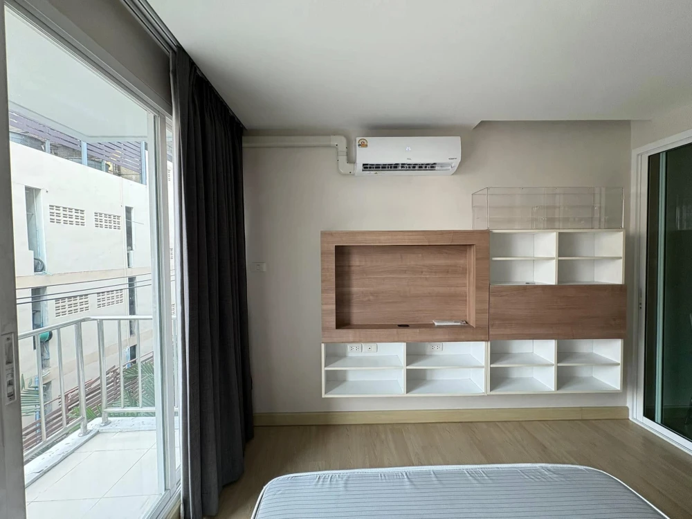 Condo for rent, Emerald Residence Ratchada, ready to move in, lots of usable space, good price, book now.