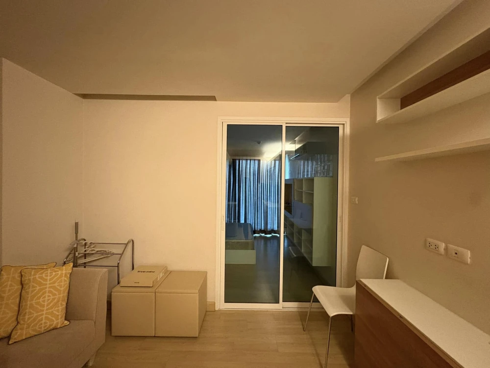 Condo for rent, Emerald Residence Ratchada, ready to move in, lots of usable space, good price, book now.