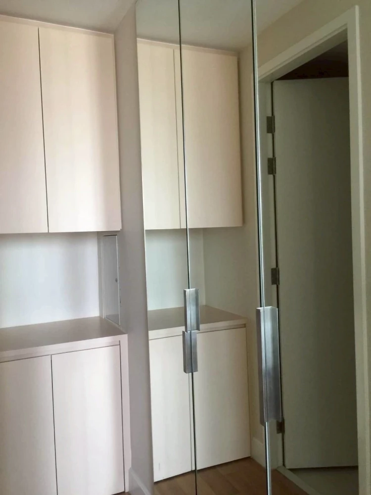 Condo for rent Equinox Pahol Vibha, spacious room, lots of usable space, high floor, hurry up and reserve now, don't miss out.