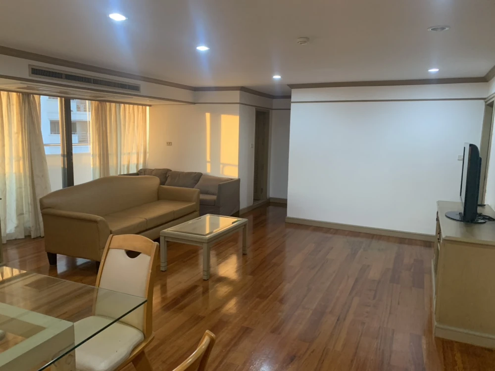 Condo for rent, Flora Ville. Spacious room with ample living space. Fully furnished with appliances. Book today! Don't delay!