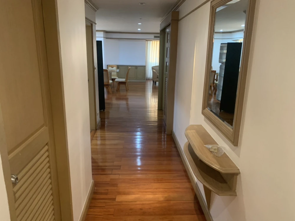 Condo for rent, Flora Ville. Spacious room with ample living space. Fully furnished with appliances. Book today! Don't delay!