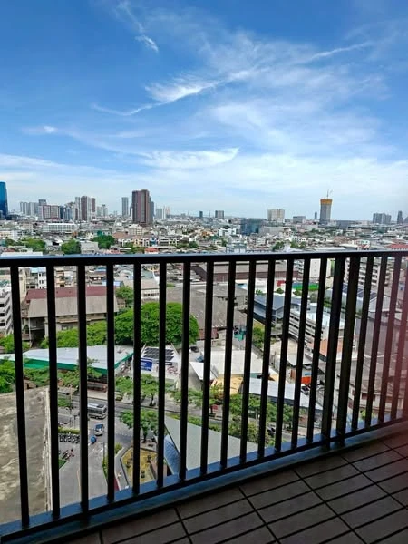 For rent: Condo Fuse Chan-Sathorn, large room, comfortable, 15th floor, high view, convenient, complete in one place, move now.