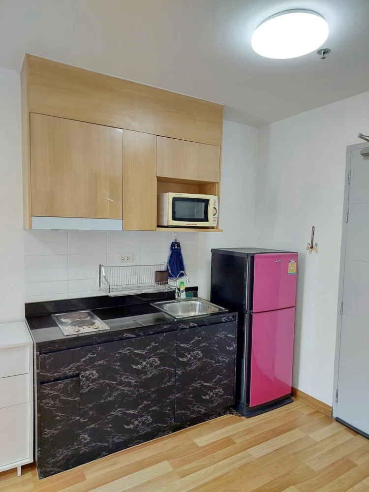 Condo for rent: IDEO BluCove Sukhumvit. Beautifully decorated in a sweet vintage style. Enjoy the BTS view and cool breeze. Book now!