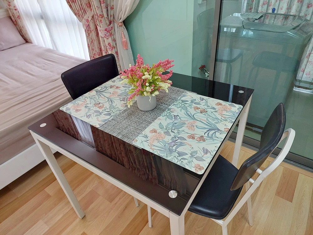 Condo for rent: IDEO BluCove Sukhumvit. Beautifully decorated in a sweet vintage style. Enjoy the BTS view and cool breeze. Book now!