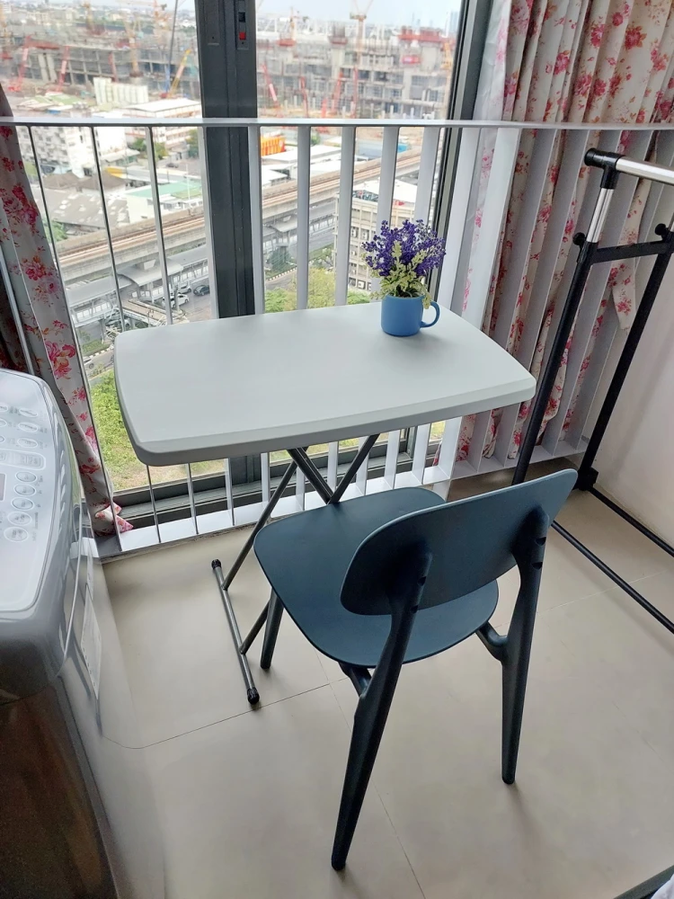 Condo for rent: IDEO BluCove Sukhumvit. Beautifully decorated in a sweet vintage style. Enjoy the BTS view and cool breeze. Book now!