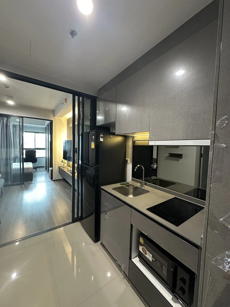 Condo for rent: IDEO Chula–Samyan. Beautifully decorated room with excellent built-in furniture. Everything you need in one place. Just bring your bag