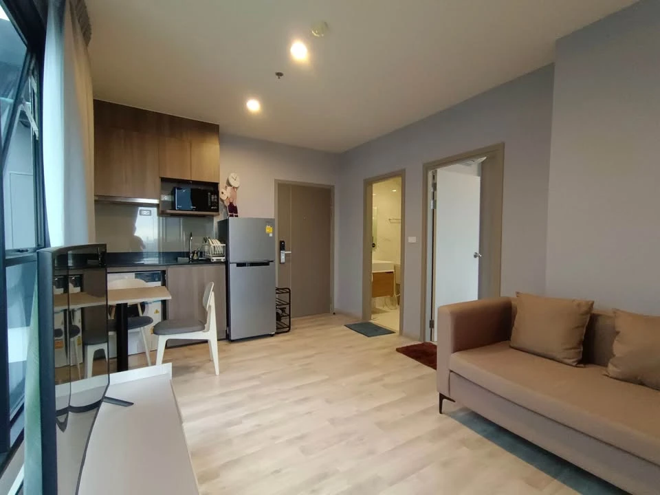 For rent: Condo Ideo East Point, spacious room, comfortable, city view, airy, good like this, hurry and book now!!