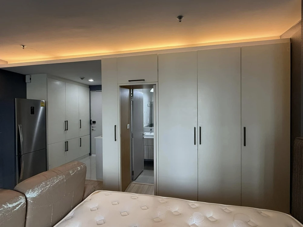 For rent: Condo Ideo Mobi Phayathai, ready to move in, fully furnished, just bring your own luggage and move in.