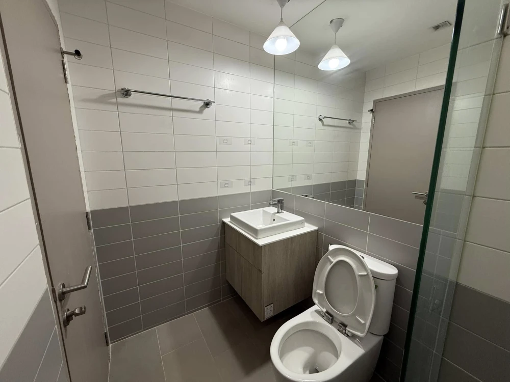 For rent: Condo Ideo Mobi Phayathai, ready to move in, fully furnished, just bring your own luggage and move in.