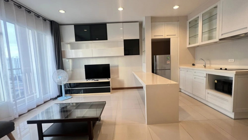 For rent: IVY Pinklao Condo, ready to move in, spacious and comfortable, fully furnished, washing machine included. Good like this, book now before yo