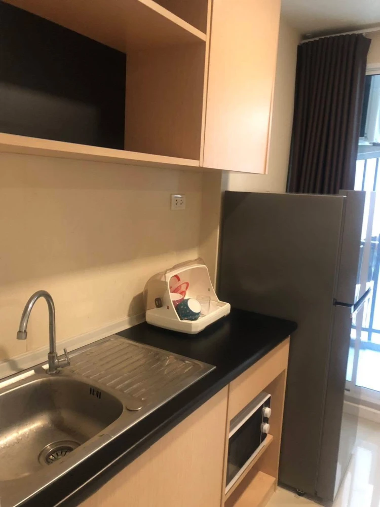 Condo for rent, Jw Don Mueang, convenient transportation, near the airport, near the source of food Meet all needs quickly.
