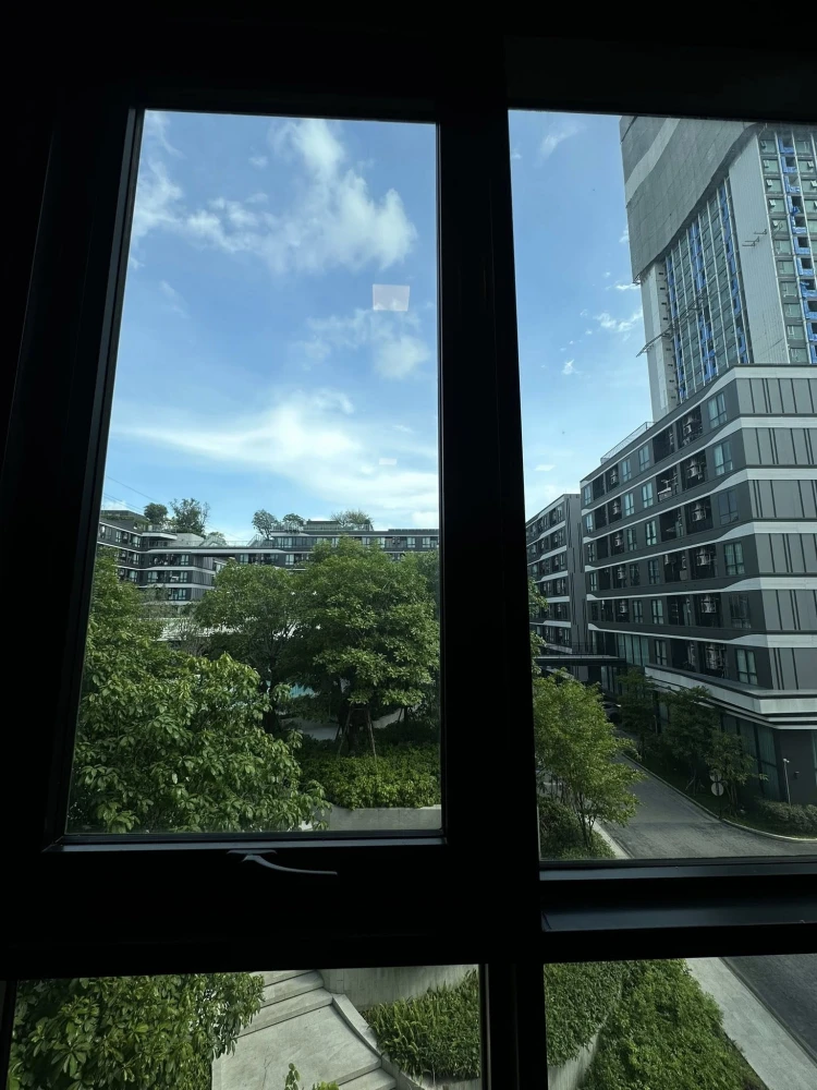 For rent: Condo Kave Ava Rangsit, garden view room, must be decorated in cool gray-black tones, comes with complete facilities, don't miss out, hurry
