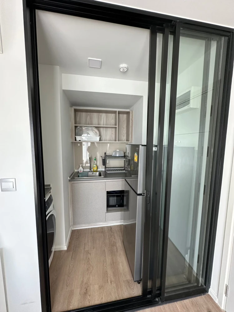 KAVE TU condo for rent, large room, decorated in minimal style, corner room with privacy Let me tell you that it's very nice to live in.