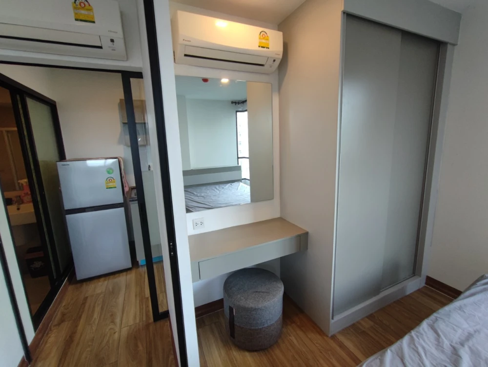 For rent: Kensington Sriracha Condo, spacious and comfortable room, fully furnished, complete with amenities. Book now before you miss out!!