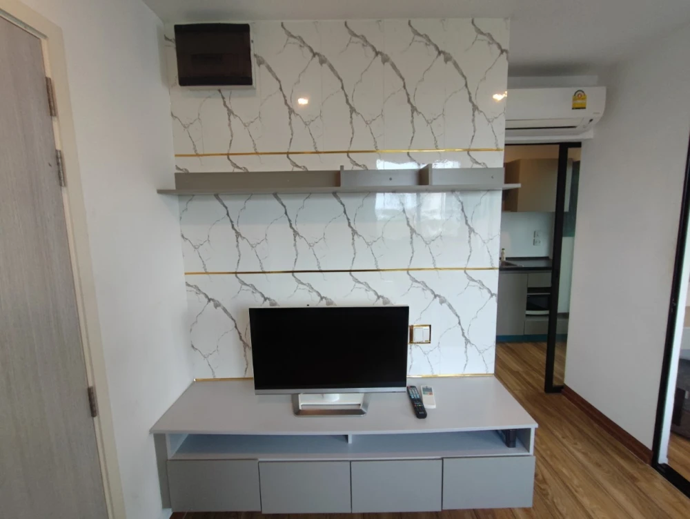 For rent: Kensington Sriracha Condo, spacious and comfortable room, fully furnished, complete with amenities. Book now before you miss out!!