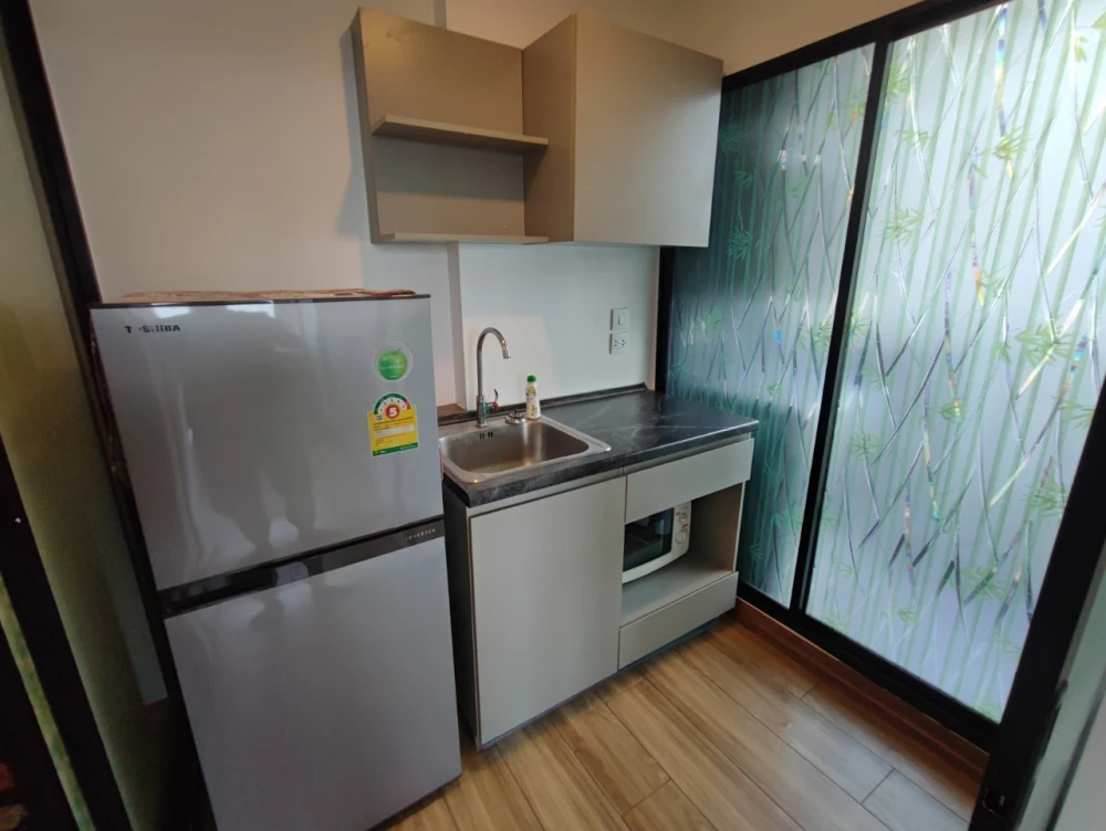 For rent: Kensington Sriracha Condo, spacious and comfortable room, fully furnished, complete with amenities. Book now before you miss out!!