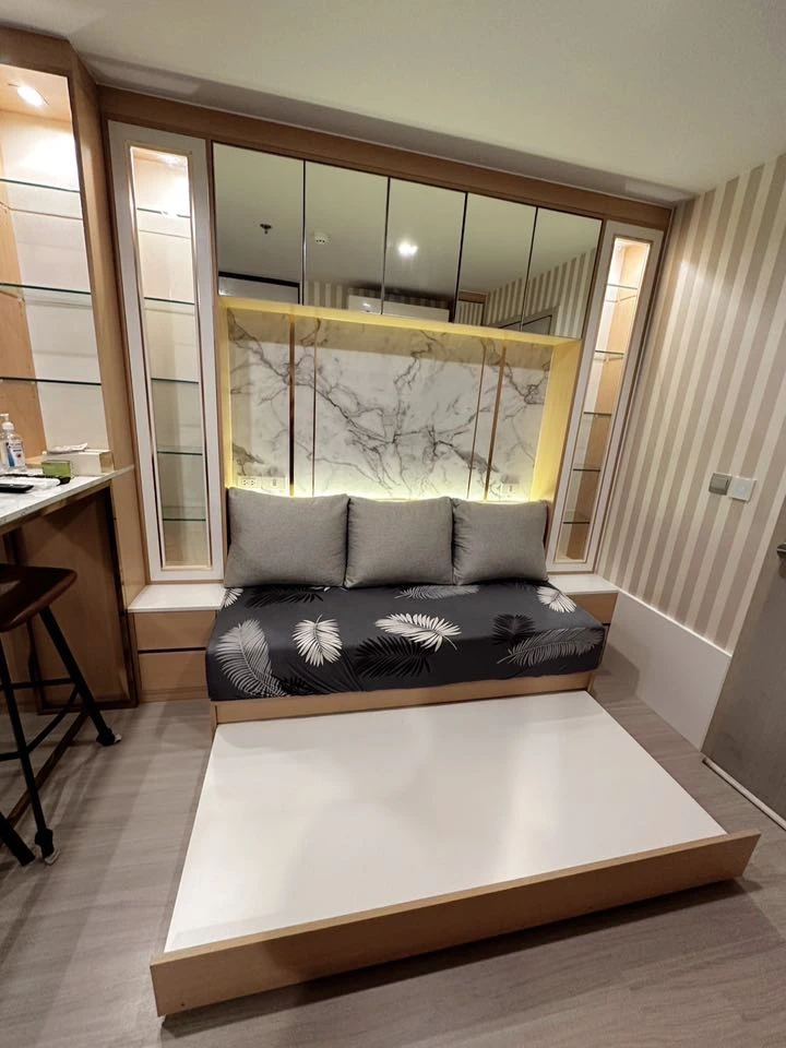 Condo for rent, Life Ladprao, spacious room, comfortable, high floor, built-in furniture, complete furniture, all here in one place, hurry and book no