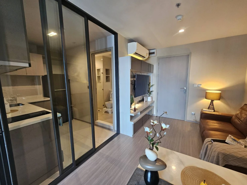 Condo for rent, Life Ladprao, beautiful room, built-in, full, not powerful price, high floor, great view, hurry to reserve