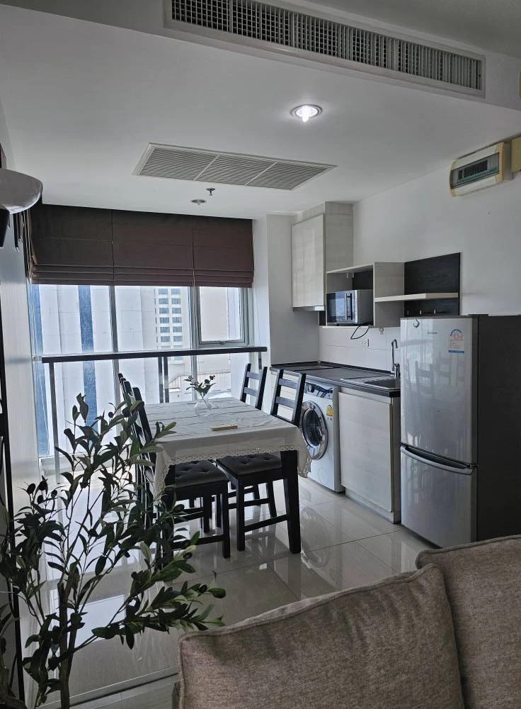 Condo for rent: Life Ratchadapisek, ready to move in, furnished, spacious and comfortable room, hurry and book now before you miss out!!