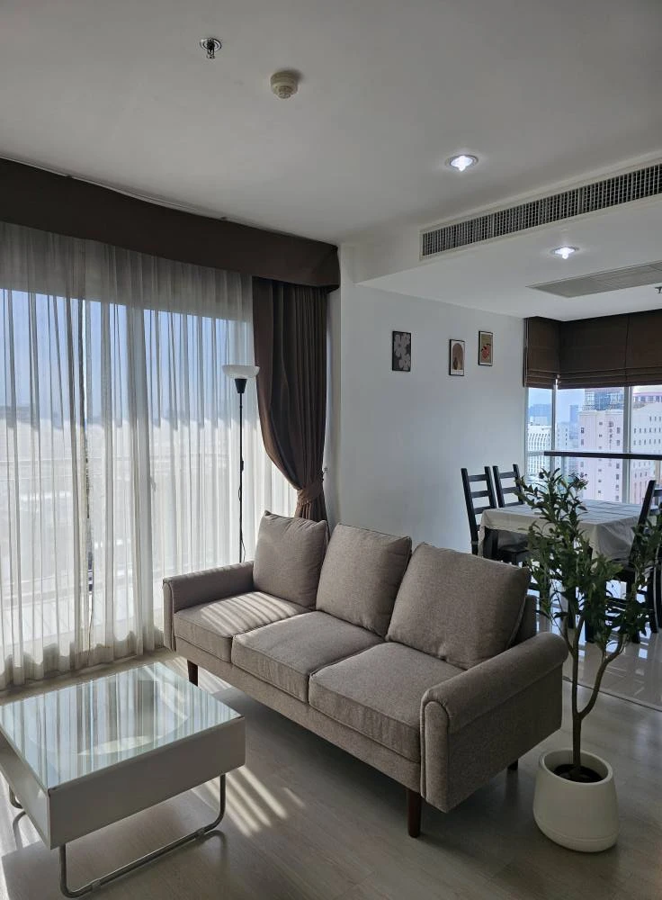 Condo for rent: Life Ratchadapisek, ready to move in, furnished, spacious and comfortable room, hurry and book now before you miss out!!