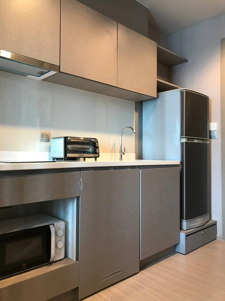 Condo for rent Life Asoke-Rama 9, nice decorated room, super price, 26th floor, high view, good like this, must book