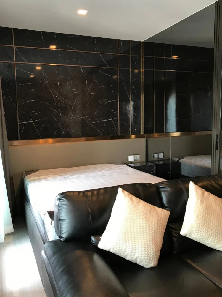 Condo for rent Life Asoke-Rama 9, nice decorated room, super price, 26th floor, high view, good like this, must book