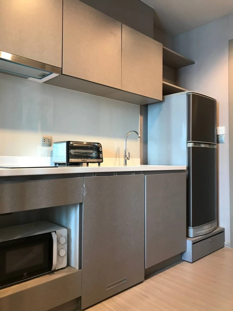 Condo for rent Life Asoke-Rama 9, nice decorated room, super price, 26th floor, high view, good like this, must book