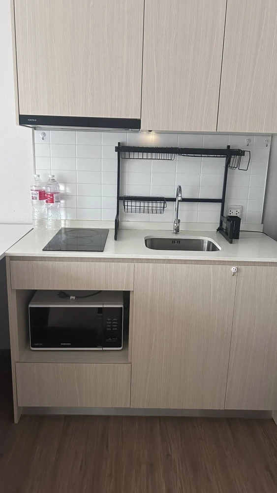 Condo for rent: Metris Rama 9 - Ramkhamhaeng. Ready to move in, fully furnished, great price. Book now, don't miss out!
