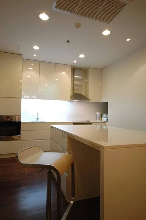 Condo for rent: Noble Ora, large and comfortable room with usable space. You definitely shouldn't miss it.