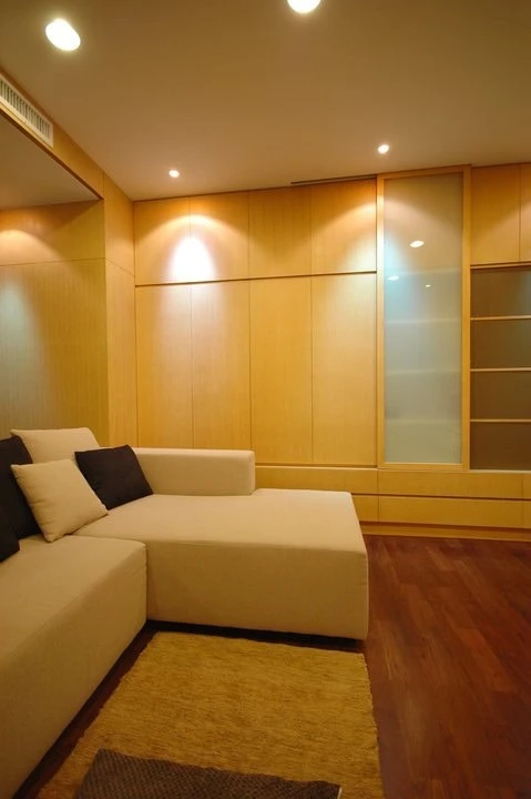 Condo for rent: Noble Ora, large and comfortable room with usable space. You definitely shouldn't miss it.
