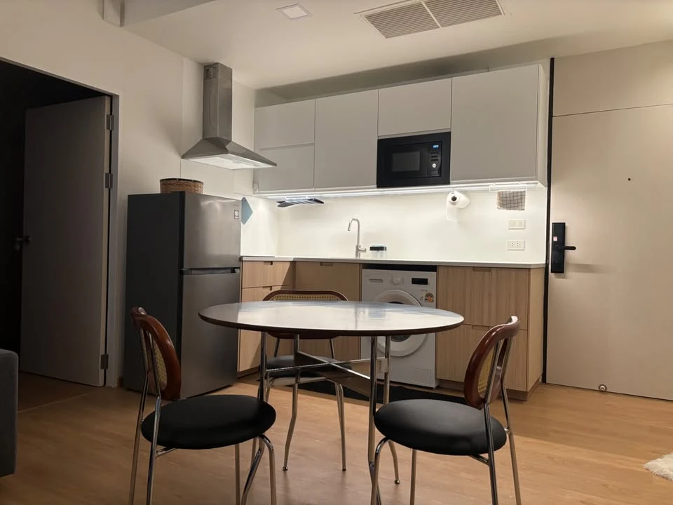 Condo for rent: Noble Solo, spacious room with plenty of usable space. Hurry and reserve now, don't miss the opportunity.
