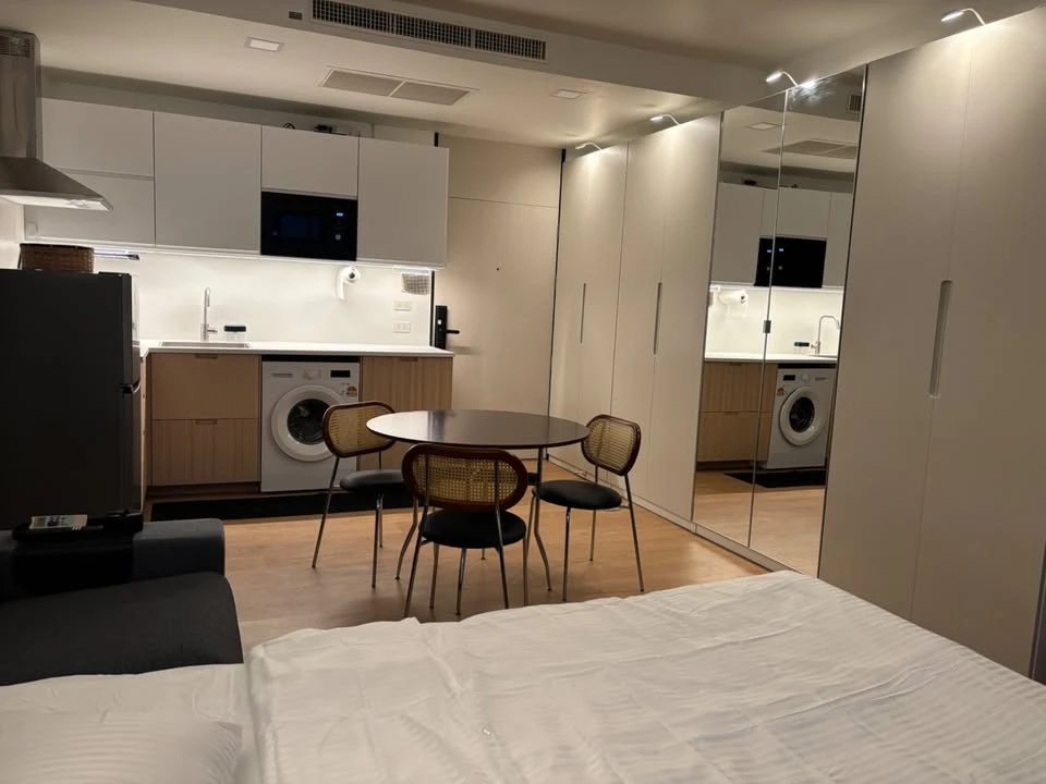Condo for rent: Noble Solo, spacious room with plenty of usable space. Hurry and reserve now, don't miss the opportunity.